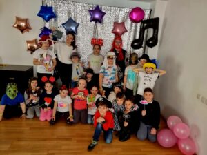 Read more about the article Ateliere pentru copii